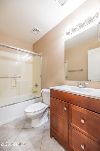 2668 E COWBOY COVE Trail, San Tan Valley, AZ 85143