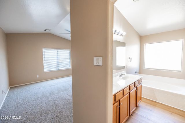 2668 E COWBOY COVE Trail, San Tan Valley, AZ 85143