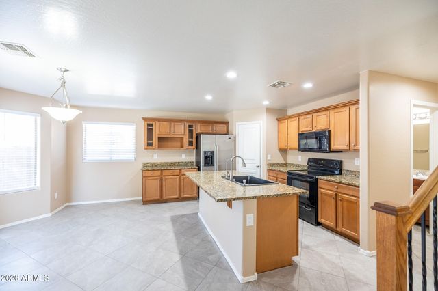 2668 E COWBOY COVE Trail, San Tan Valley, AZ 85143