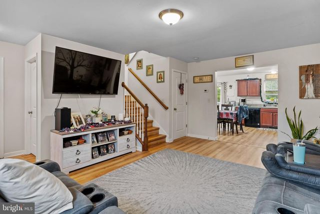 153 MAPLETON BLVD, Harrisburg, PA 17112
