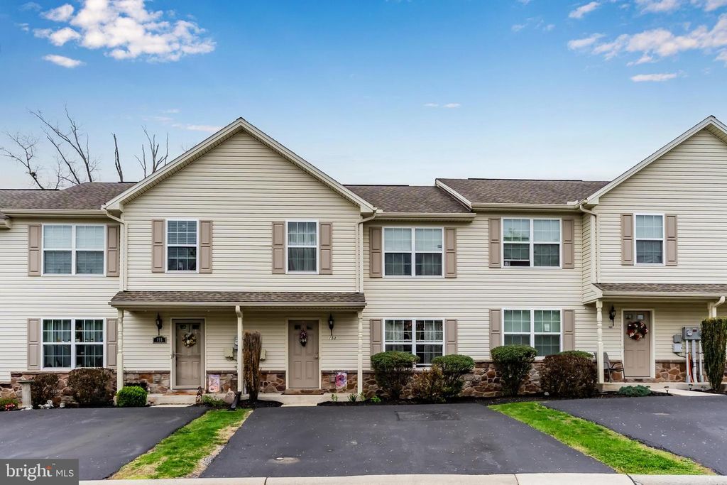 153 MAPLETON BLVD, Harrisburg, PA 17112