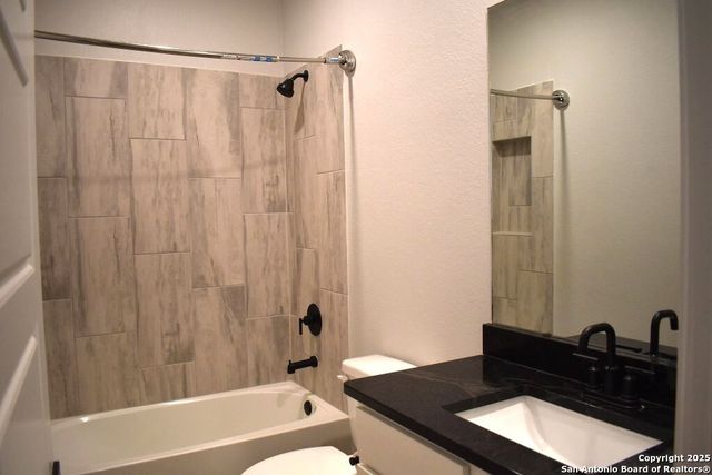 9210 Espadrille Run, Converse, TX 78109