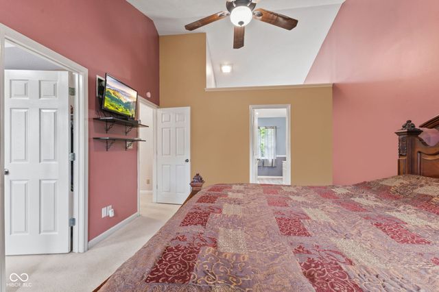 4709 Oakton Way, Greenwood, IN 46143