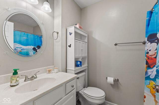 4709 Oakton Way, Greenwood, IN 46143
