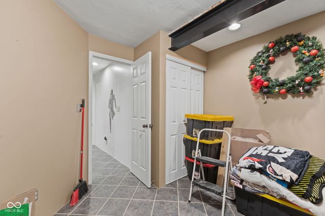 4709 Oakton Way, Greenwood, IN 46143