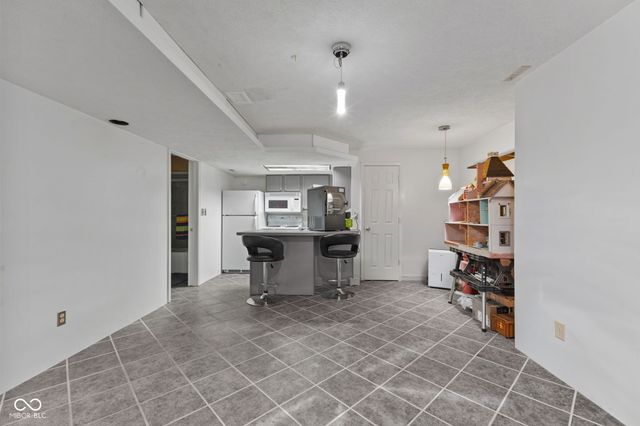 4709 Oakton Way, Greenwood, IN 46143