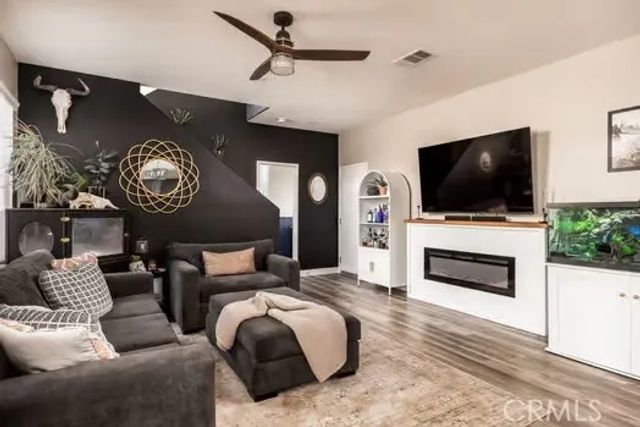 25656 Solell Cir., Menifee, CA 92585