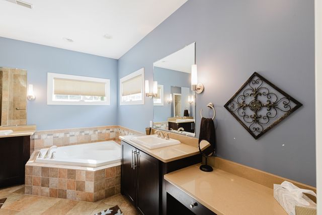 2768 Kokopelli Drive, Marion, IL 62959