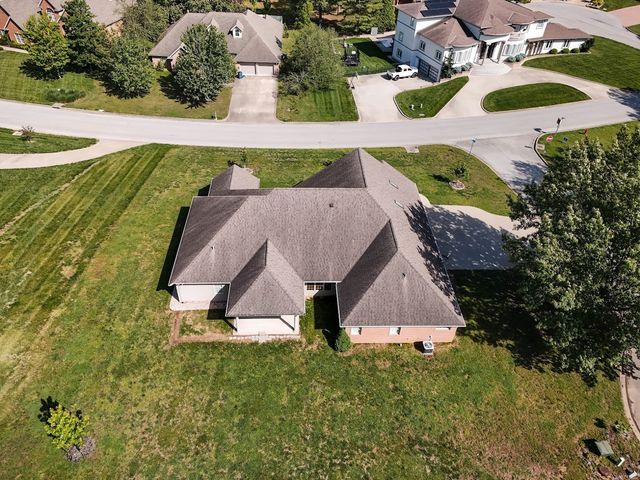 2768 Kokopelli Drive, Marion, IL 62959