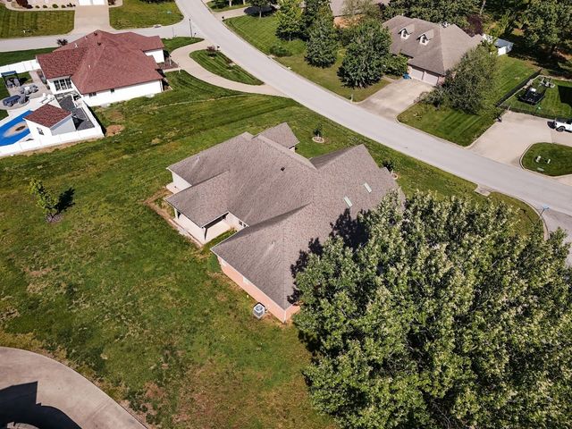 2768 Kokopelli Drive, Marion, IL 62959