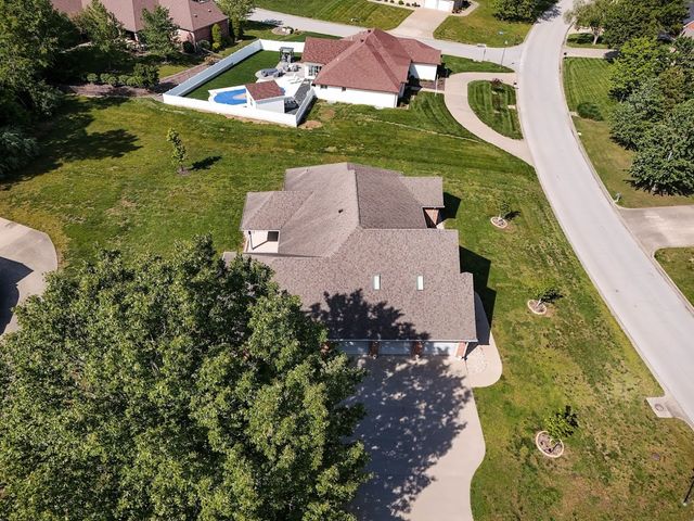 2768 Kokopelli Drive, Marion, IL 62959