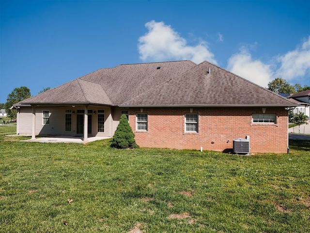 2768 Kokopelli Drive, Marion, IL 62959