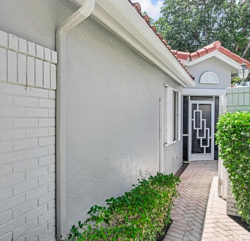 9822 Harbour Lake Circle, Boynton Beach, FL 33437
