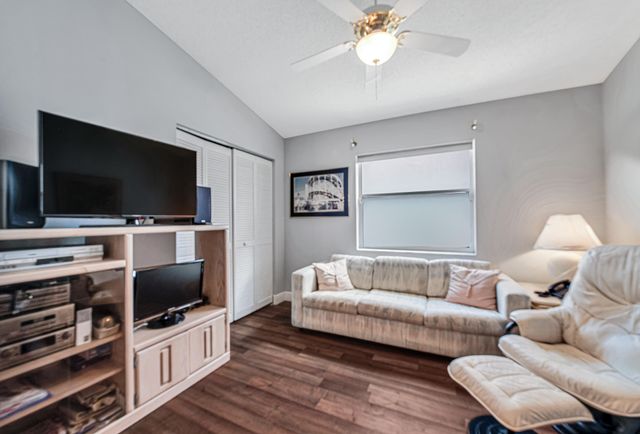 9822 Harbour Lake Circle, Boynton Beach, FL 33437