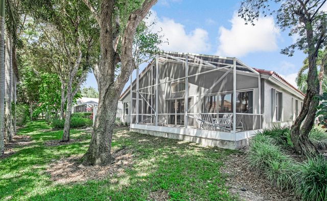 9822 Harbour Lake Circle, Boynton Beach, FL 33437