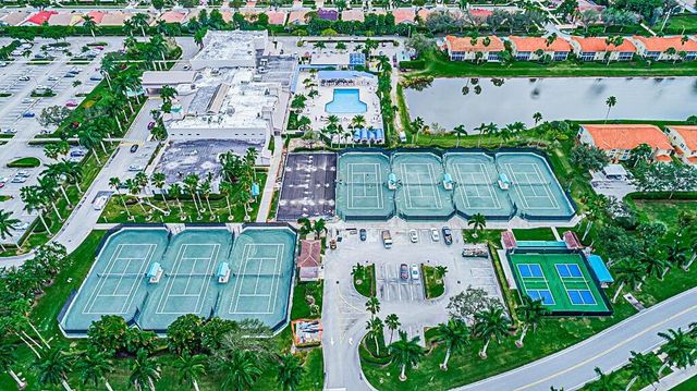 9822 Harbour Lake Circle, Boynton Beach, FL 33437