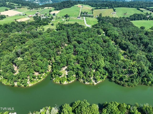 2318 Turkey Ridge Lane, Piney Flats, TN 37686