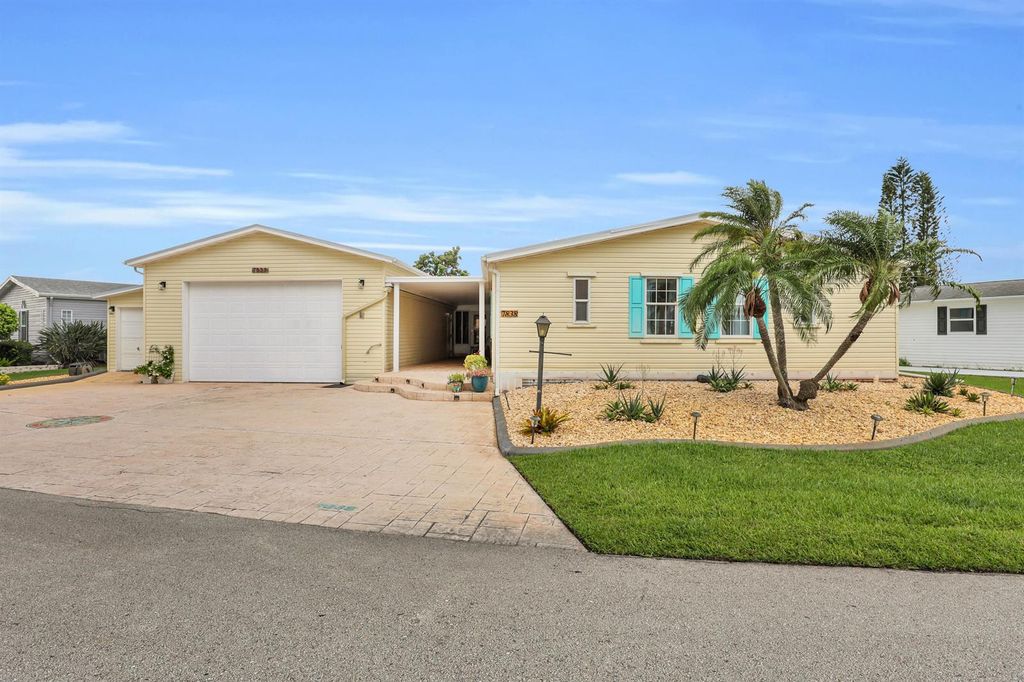7838 MEADOWLARK Lane, Port St. Lucie, FL 34952
