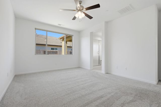 1703 W Porter Avenue, Visalia, CA 93291