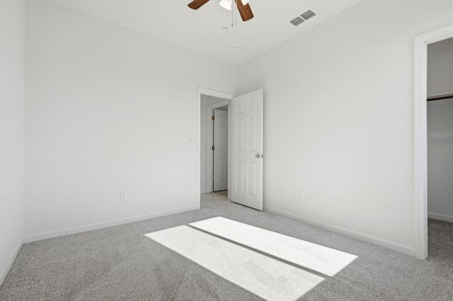 1703 W Porter Avenue, Visalia, CA 93291