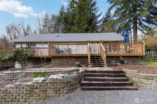 421 McAdams Road E, Longview, WA 98632