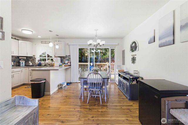 421 McAdams Road E, Longview, WA 98632