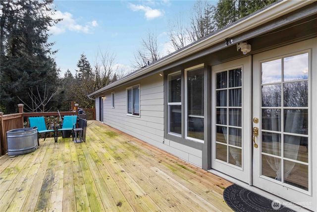 421 McAdams Road E, Longview, WA 98632