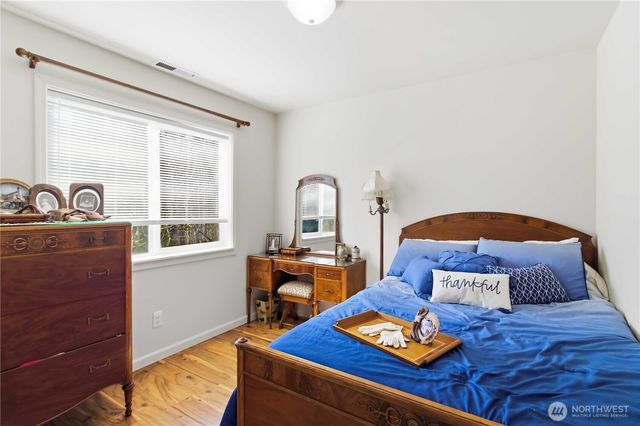 421 McAdams Road E, Longview, WA 98632