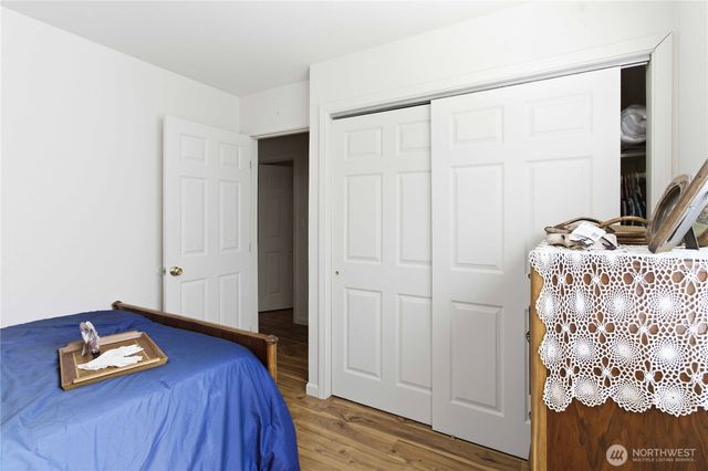 421 McAdams Road E, Longview, WA 98632