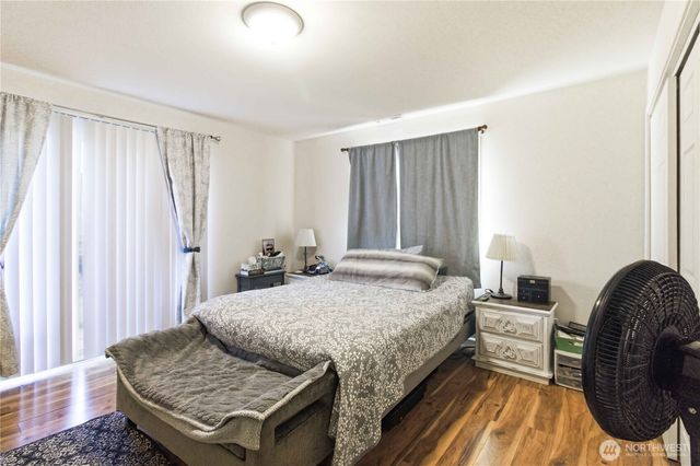 421 McAdams Road E, Longview, WA 98632