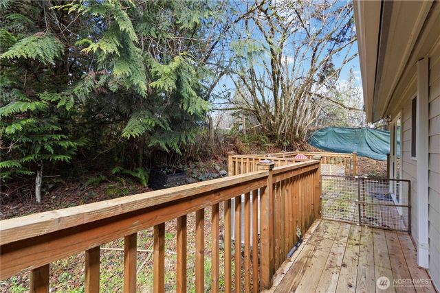 421 McAdams Road E, Longview, WA 98632