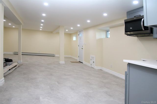 1048 E 98 Street, Brooklyn, NY 11236