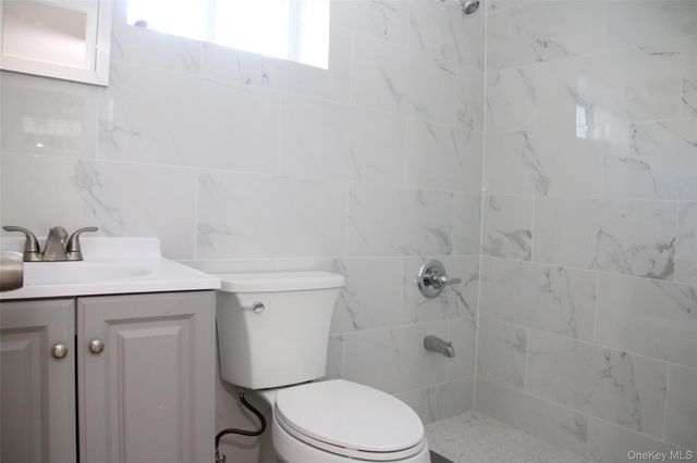 1048 E 98 Street, Brooklyn, NY 11236