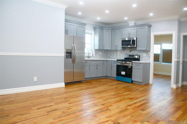 1048 E 98 Street, Brooklyn, NY 11236