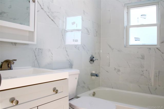 1048 E 98 Street, Brooklyn, NY 11236