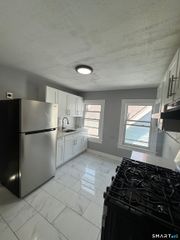 146 Farren Avenue, New Haven, CT 06513