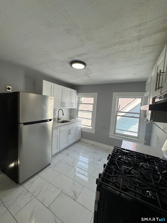 146 Farren Avenue, New Haven, CT 06513