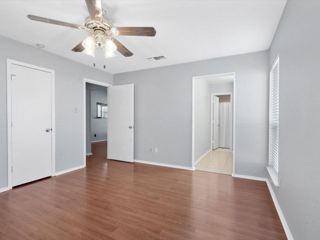 504 Hilldale Street, Aledo, TX 76008
