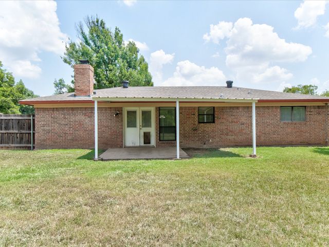 504 Hilldale Street, Aledo, TX 76008