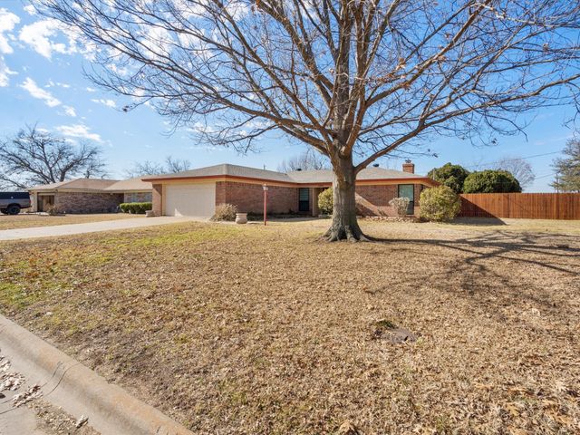 504 Hilldale Street, Aledo, TX 76008