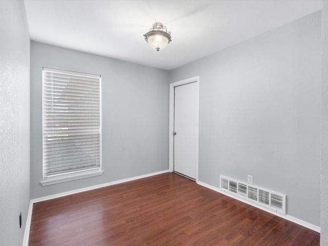 504 Hilldale Street, Aledo, TX 76008