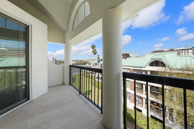 947 SEDDON COVE WAY 947, Tampa, FL 33602