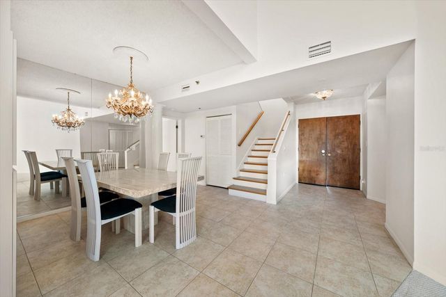 947 SEDDON COVE WAY 947, Tampa, FL 33602