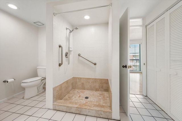 947 SEDDON COVE WAY 947, Tampa, FL 33602