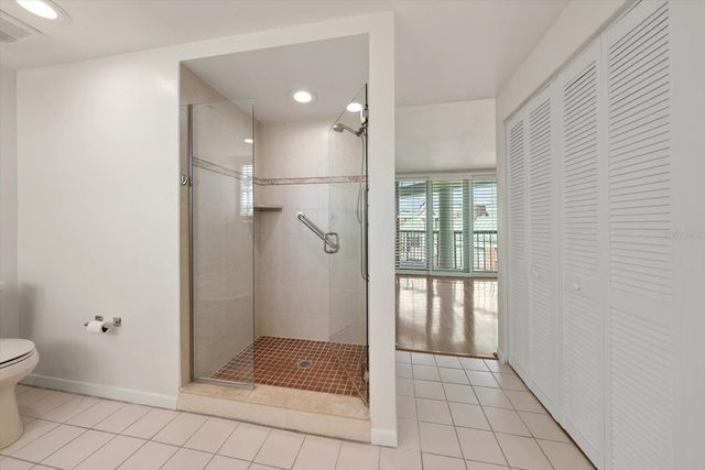 947 SEDDON COVE WAY 947, Tampa, FL 33602