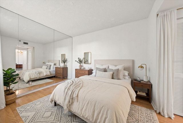 947 SEDDON COVE WAY 947, Tampa, FL 33602