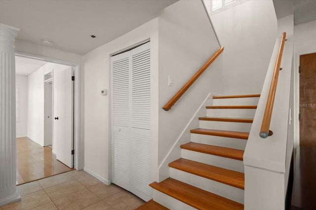 947 SEDDON COVE WAY 947, Tampa, FL 33602