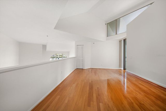 947 SEDDON COVE WAY 947, Tampa, FL 33602