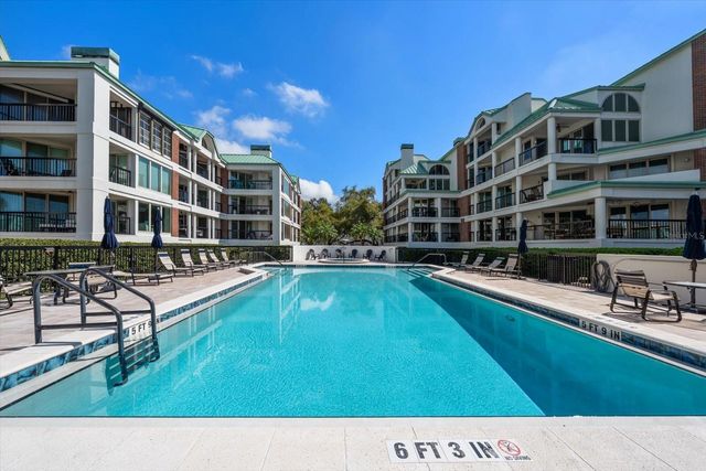 947 SEDDON COVE WAY 947, Tampa, FL 33602