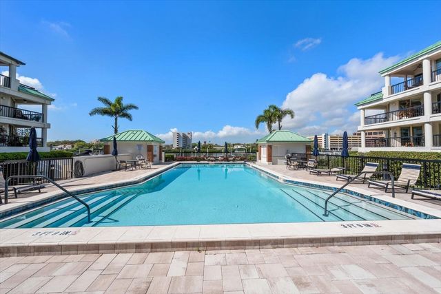 947 SEDDON COVE WAY 947, Tampa, FL 33602